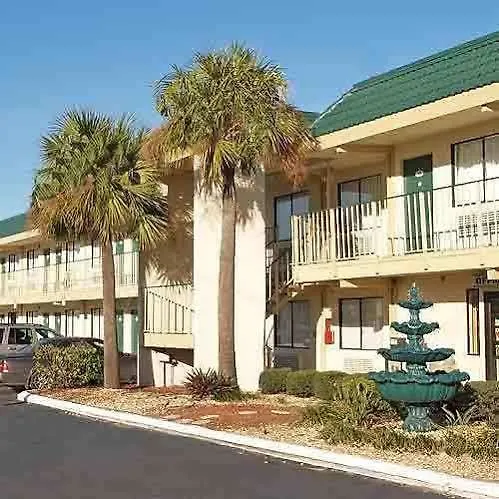 Motel 6 Tampa Fl United States